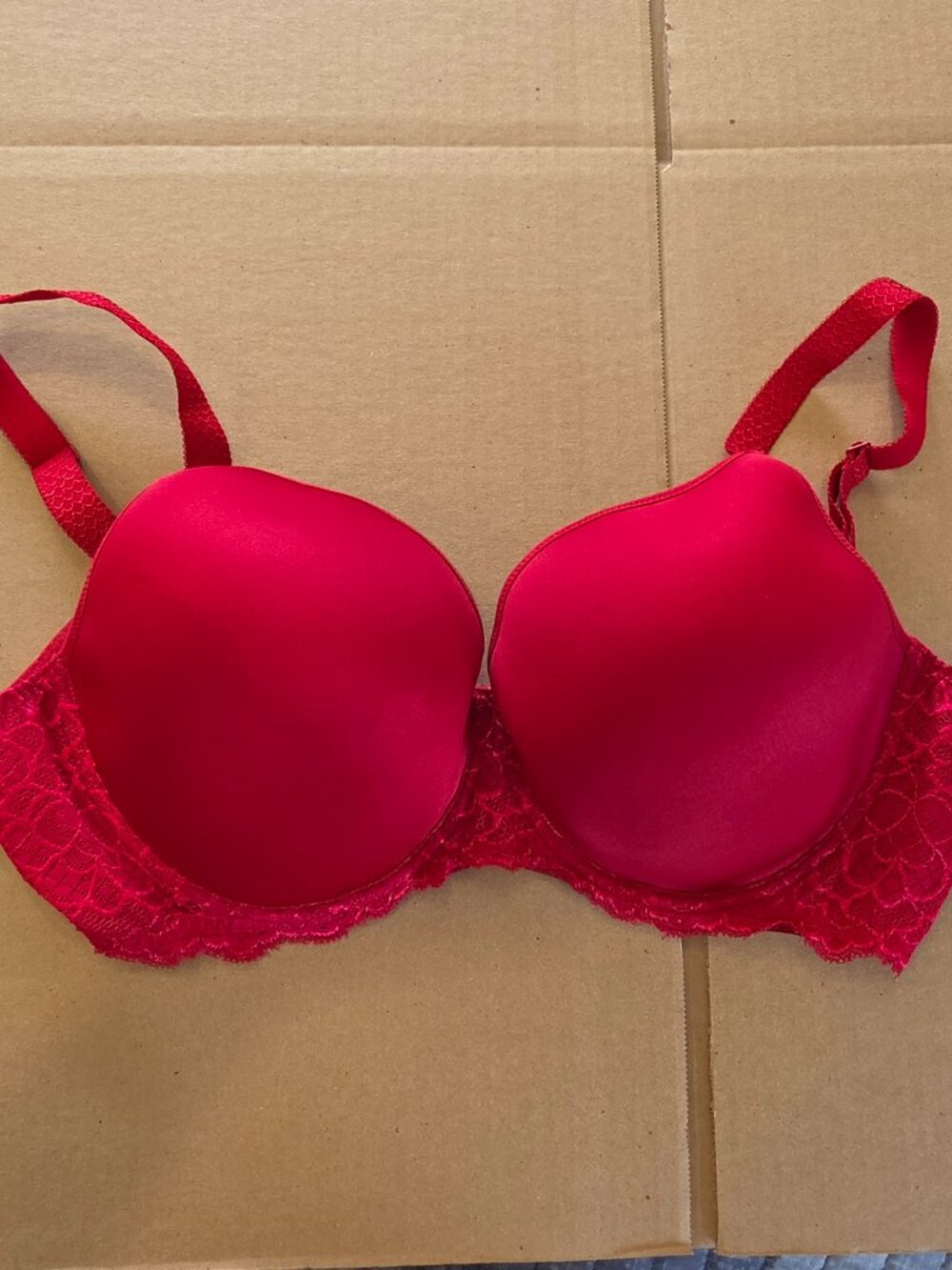 Simone Perele Caresse 3D Spacer Foam Plunge Uderwire Bra - 2 Bras, Red and Green